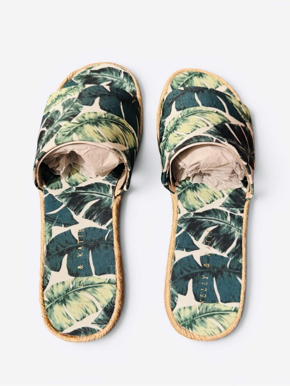 Kelly & Katie KK-Rance Green Multi Palm Print Canvas Sandals - Picture 3 of 9